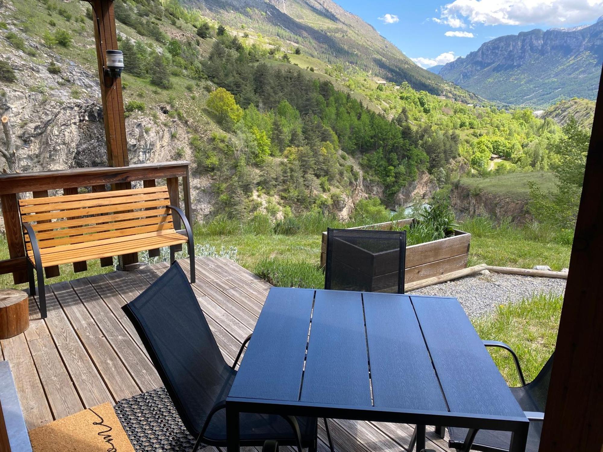 A Un Endroit Exceptionnel, Alpes, Parc National Des Ecrins * Les Vigneaux